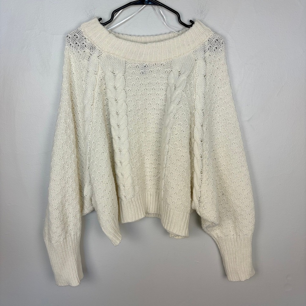 Moon & Madison White Cable Knit Cropped Sweater Dolman Cozy Oversized Size Large